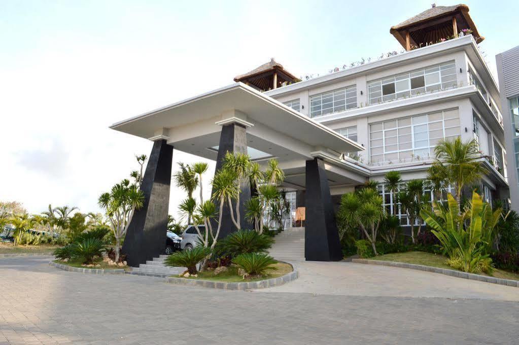 Hotel Lorin New Kuta Pecatu Esterno foto