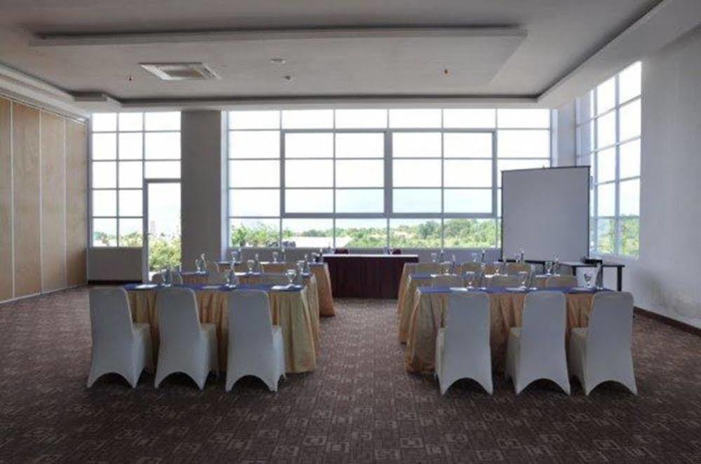 Hotel Lorin New Kuta Pecatu Esterno foto